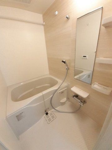 フローラⅡの浴室