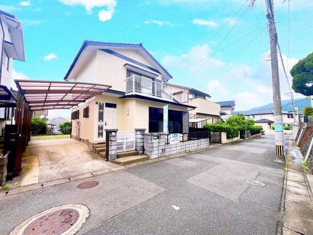 野芥６丁目戸建の前面道路含む現地写真