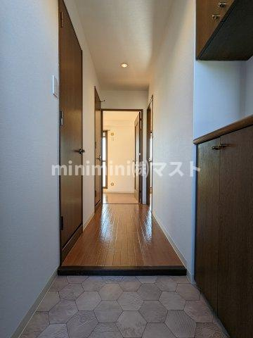 サンメゾン玉川の玄関