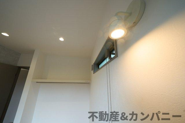 Maison du Mode椿　松山市古川西3丁目の新築戸建の洋室|広々とした洋室です