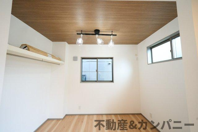 Maison du Mode椿　松山市古川西3丁目の新築戸建の居間・リビング|ゆったりとした居間です