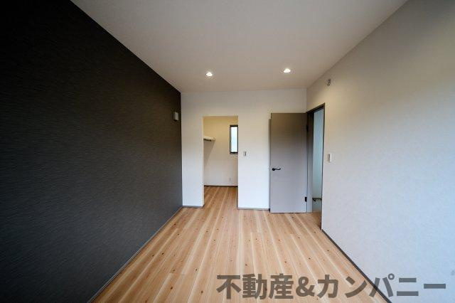 Maison du Mode椿　松山市古川西3丁目の新築戸建の洋室|落ち着いた色調の洋室です