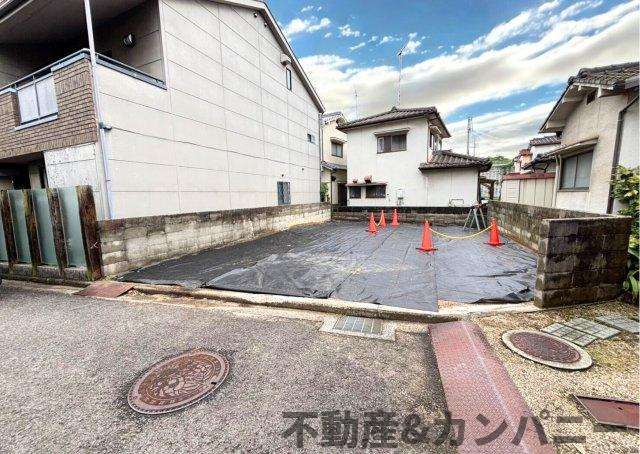古川西三丁目売土地（建物プランあります）の前面道路含む現地写真|前面道路含む現地写真です