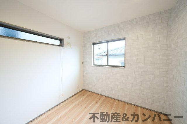 Maison du Mode椿　松山市古川西3丁目の新築戸建の洋室|落ち着いた色調の洋室です