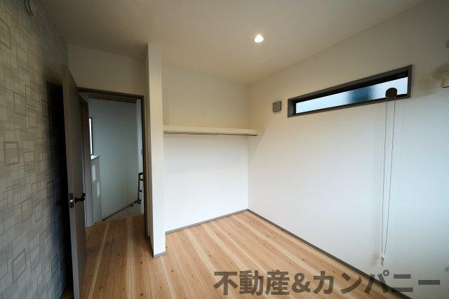 Maison du Mode椿　松山市古川西3丁目の新築戸建の洋室|広々とした洋室です