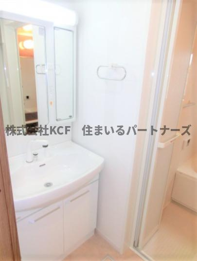エクセラン朝妻の独立洗面台|独立洗面台です