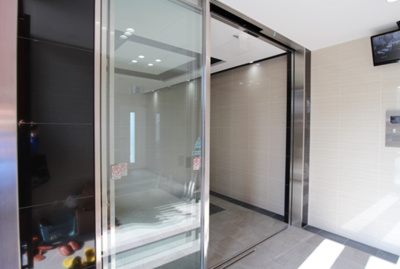 【エントランス】 | ウィリングネクスト | エントランスです