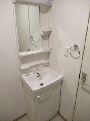 【洗面所】 | ヴィラ一之江 |  