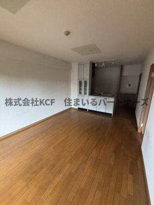 【居間・リビング】 | モントーレ久留米セントラルパーク | こちらのリビングで趣味の時間をお楽しみください