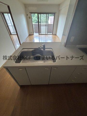 【キッチン】 | モントーレ久留米セントラルパーク | コンパクトなキッチンで掃除もラクラク