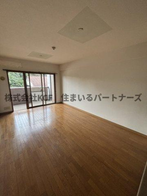 【居間・リビング】 | モントーレ久留米セントラルパーク | ゆったり過ごせるリビングです