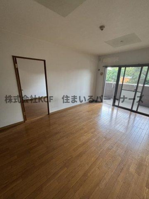 【居間・リビング】 | モントーレ久留米セントラルパーク | こちらのリビングで趣味の時間をお楽しみください