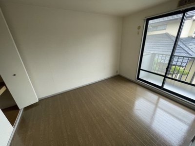 【洋室】 | サンライフ湖東 | 同タイプ別部屋の写真のため現況を優先します