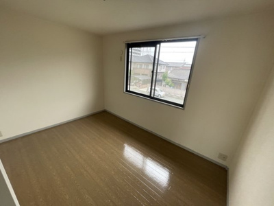 【洋室】 | サンライフ湖東 | 同タイプ別部屋の写真のため現況を優先します