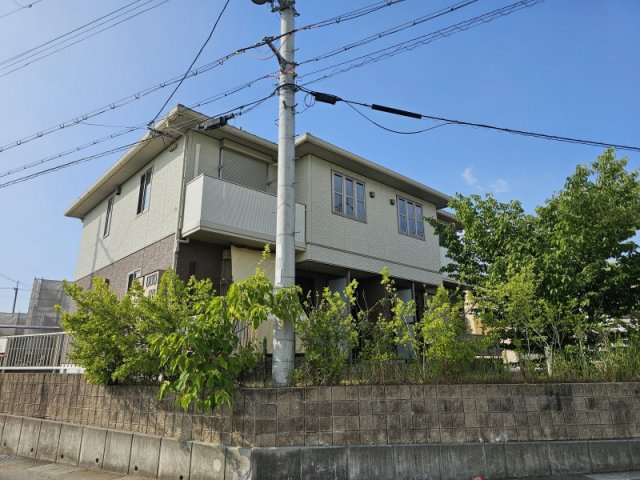 フラワー　メゾンの外観|おしゃれな外観です