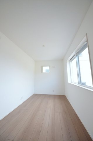 吉島西一丁目の洋室|全居室収納スペース有、お部屋が広く綺麗に使えます