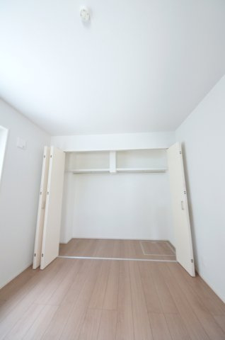 吉島西一丁目の収納|全居室収納スペース有、お部屋が広く綺麗に使えます