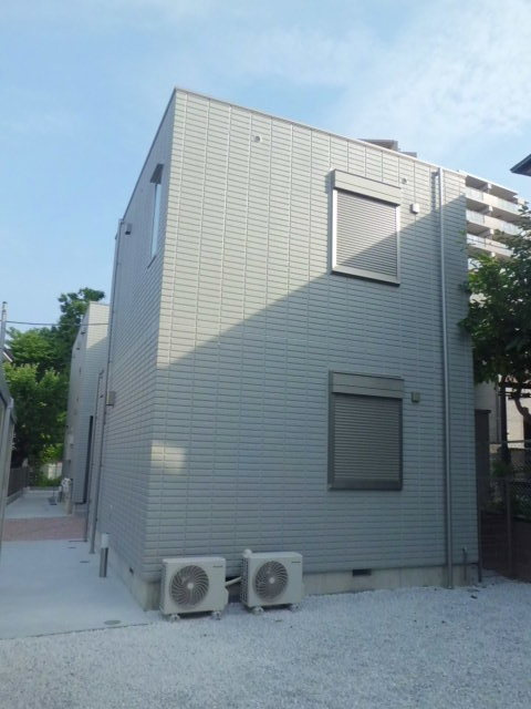 ベルコートのエントランス|耐震耐火旭化成ヘーベルメゾン　専用トランクルーム付