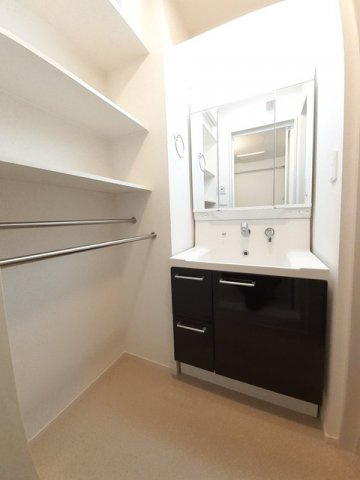 Ｌｉｂｅｒｔｙ東辻の洗面所