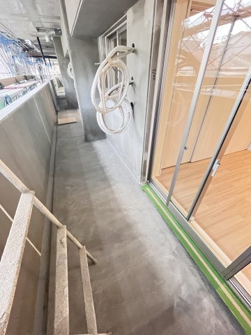 大阪市城東区関目３丁目の賃貸マンションのバルコニー