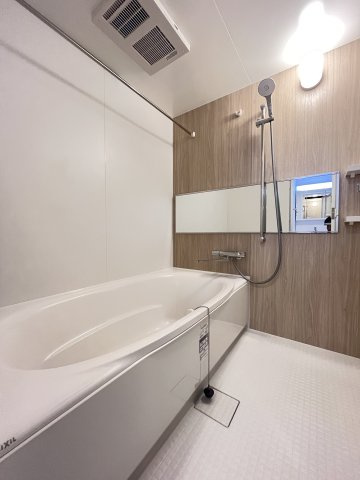 大阪市城東区関目３丁目の賃貸マンションの浴室