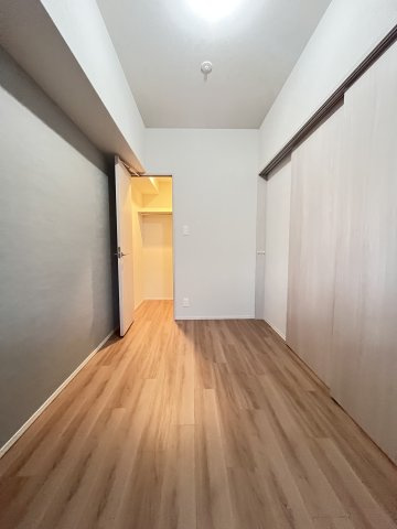 大阪市城東区関目３丁目の賃貸マンションの寝室