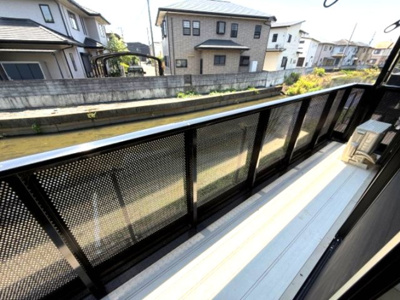 【バルコニー】 | レトア三軒屋