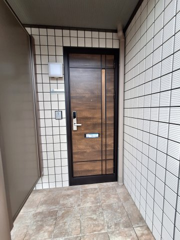 シャルム戸田公園のエントランス