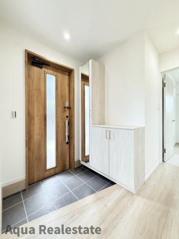 綾歌郡綾川町畑田の新築一戸建の内装|内装は落ち着いています