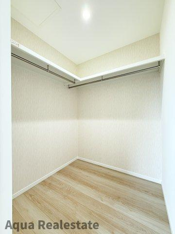 綾川町畑田　未入居モデルハウスの収納|小物を収納するのに便利です
