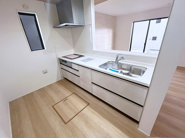 新築戸建・建売　町庭坂字一本杉　GRAFARE　全4棟のキッチン