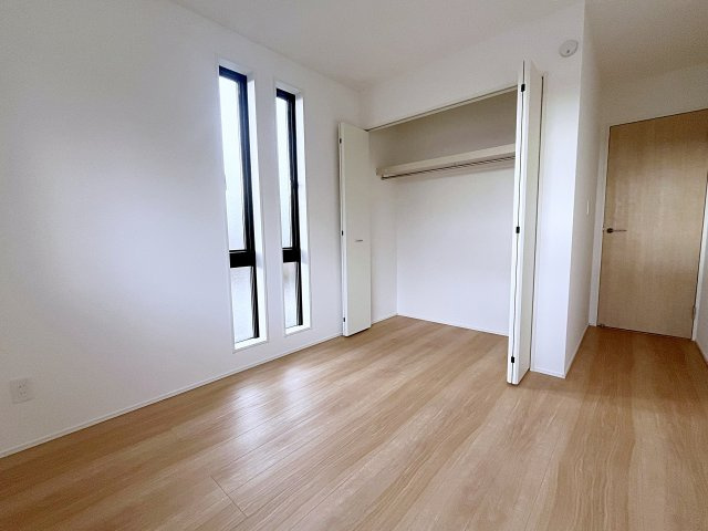 新築戸建・建売　町庭坂字一本杉　GRAFARE　全4棟の洋室