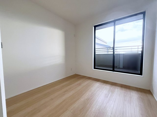 新築戸建・建売　町庭坂字一本杉　GRAFARE　全4棟の洋室