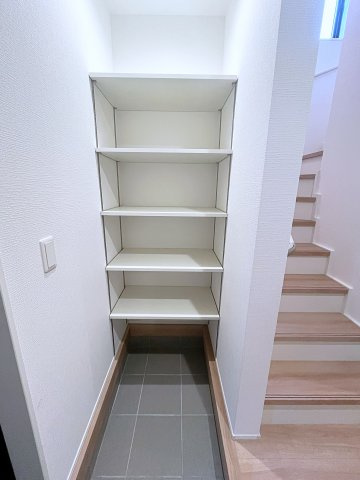 新築戸建・建売　町庭坂字一本杉　GRAFARE　全4棟の玄関