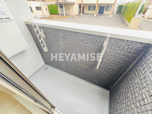 MODERN PALAZZO 大村litmusのバルコニー