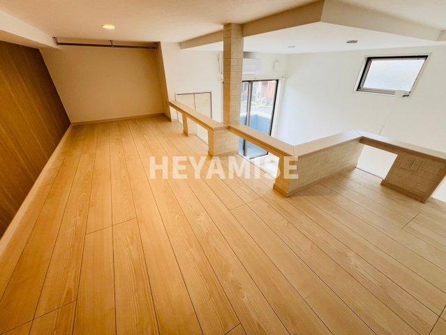 MODERN PALAZZO 大村litmusの内装