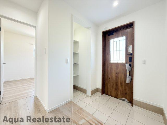 さぬき市志度の新築一戸建の玄関|玄関です