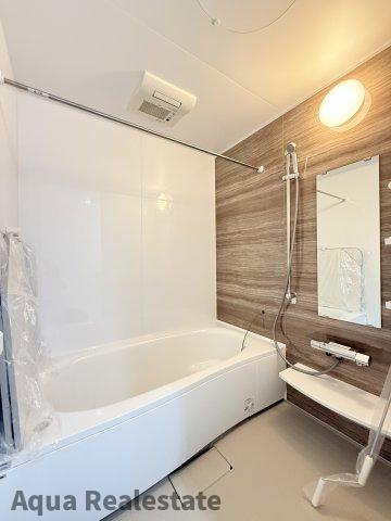 さぬき市志度の新築一戸建の浴室|落ち着いた空間のお風呂です