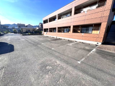 【駐車場】 | ソレイユ・ビアン