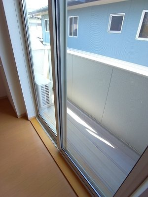 【バルコニー】 | プロムナード | 暖かな日差しのふりそそぐバルコニー