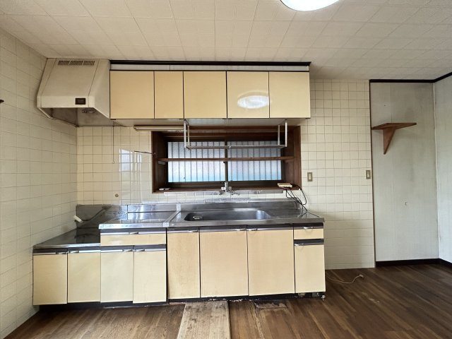 羽ノ浦町中庄川原畑中古物件のキッチン