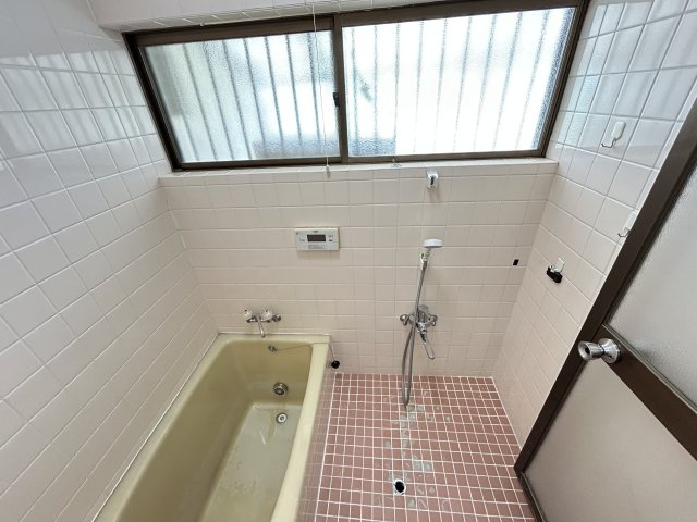 羽ノ浦町中庄川原畑中古物件の浴室