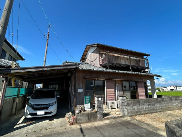 羽ノ浦町中庄川原畑中古物件の前面道路含む現地写真