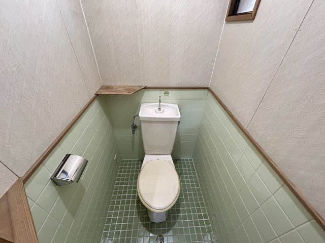 羽ノ浦町中庄川原畑中古物件のトイレ