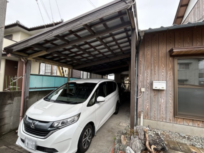 羽ノ浦町中庄川原畑中古物件の駐車場