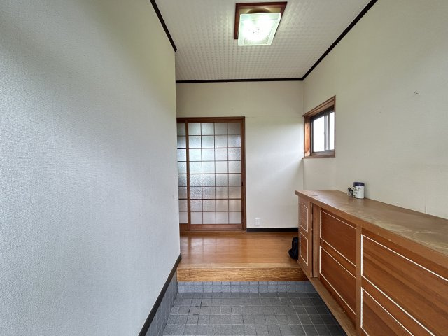 羽ノ浦町中庄川原畑中古物件の玄関