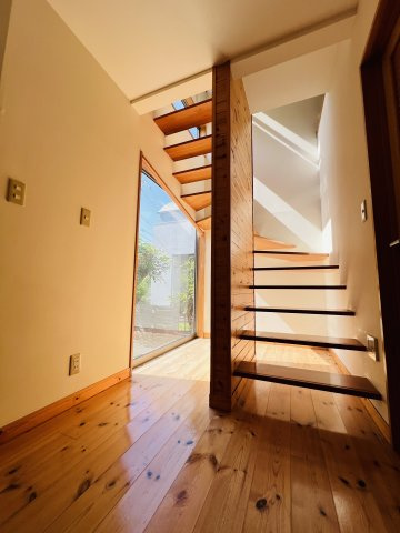 鎌倉、緑と風とデザインと。の内装