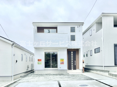 【外観】 | 富士宮市山宮 新築一戸建て 2号棟 | 外観もきれいです