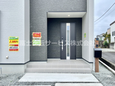 【エントランス】 | 富士宮市山宮 新築一戸建て 3号棟 | エントランスです