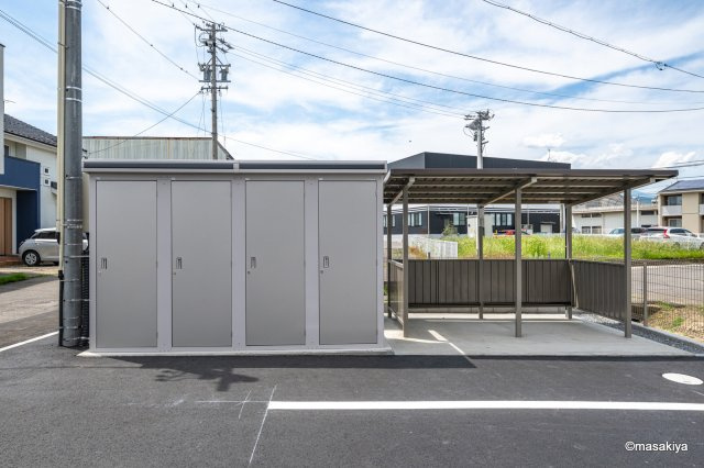 トリシア高田のその他共用部分|物置、駐輪場